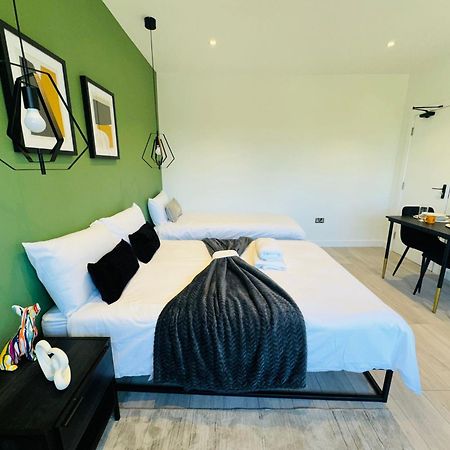 London City Center Top Studios Next To Westfield Shopping & Attractions Exterior photo